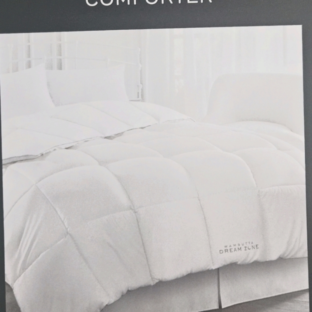 Wamsutta Dream Zone Dream Luxe Comforter - White - Picture 3 of 6